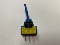 Vypínač páčkový s osvitem - modrý - 024153