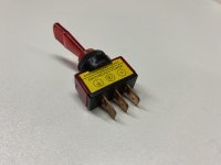 Vypínač páčkový s osvitem - červený - 024155
